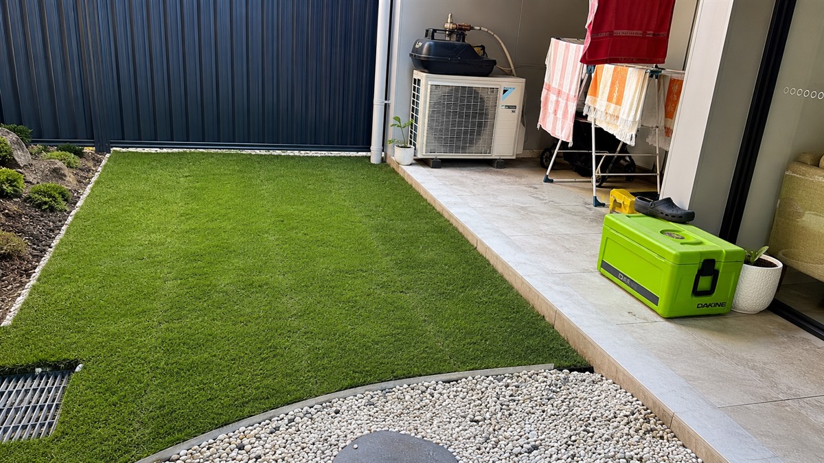 One-off garden tidy-up with fresh lawn and clean outdoor area by Eco Vision